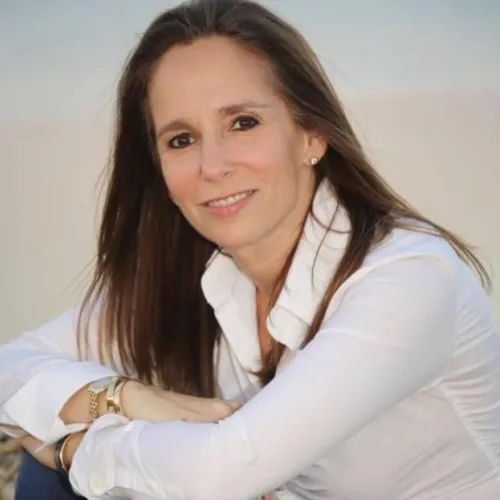 Jennifer Warren Medwin is a CDC Certified Divorce Coach