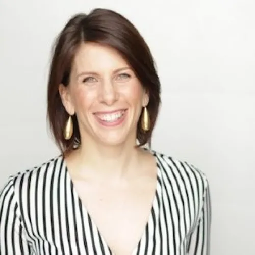 Emma Johnson headshot