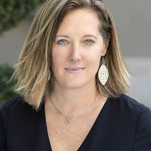 Helen O'Shaughnessy headshot