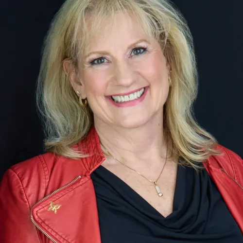 Karen Covy headshot